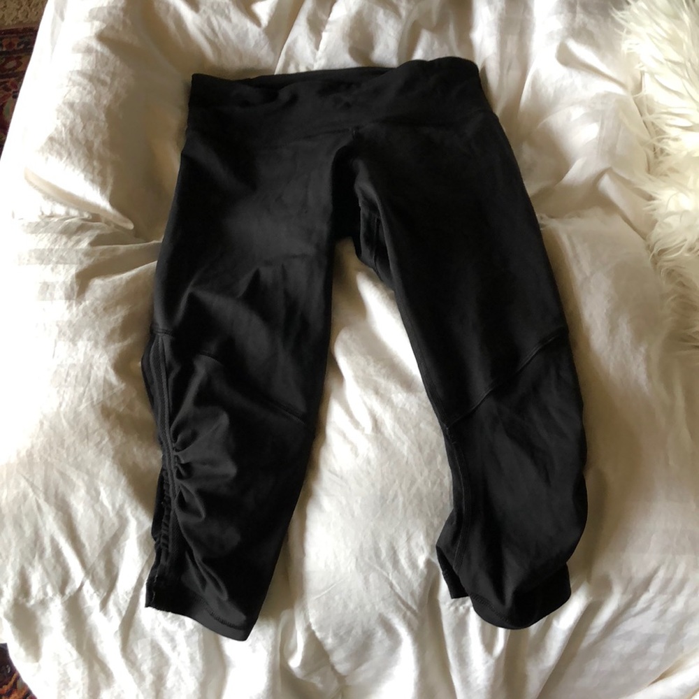 Lululemon crop leggings
